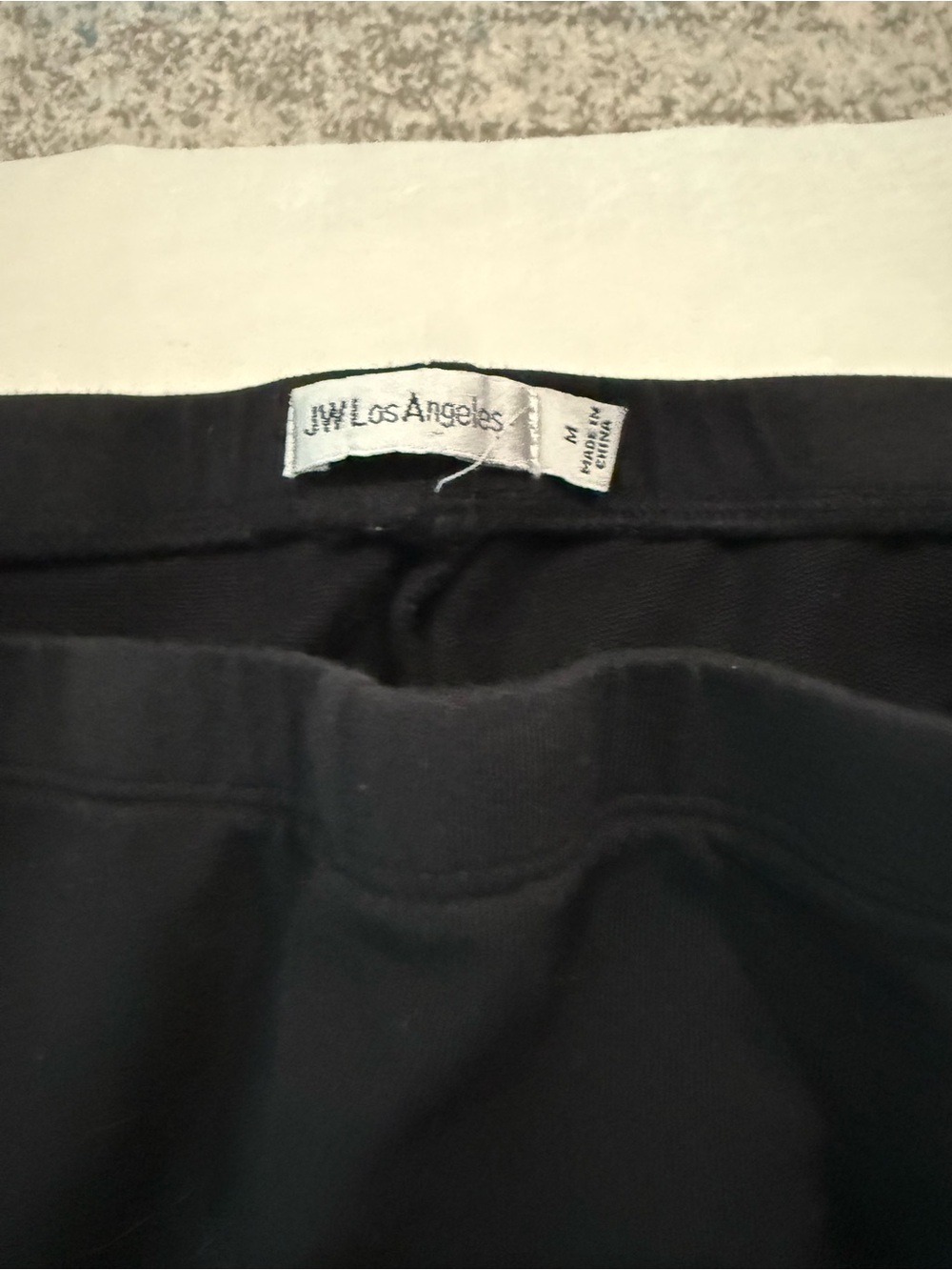 Johnny Was Women's Black Floral Embroidered Legging Size M E01 - Picture 4 of 7